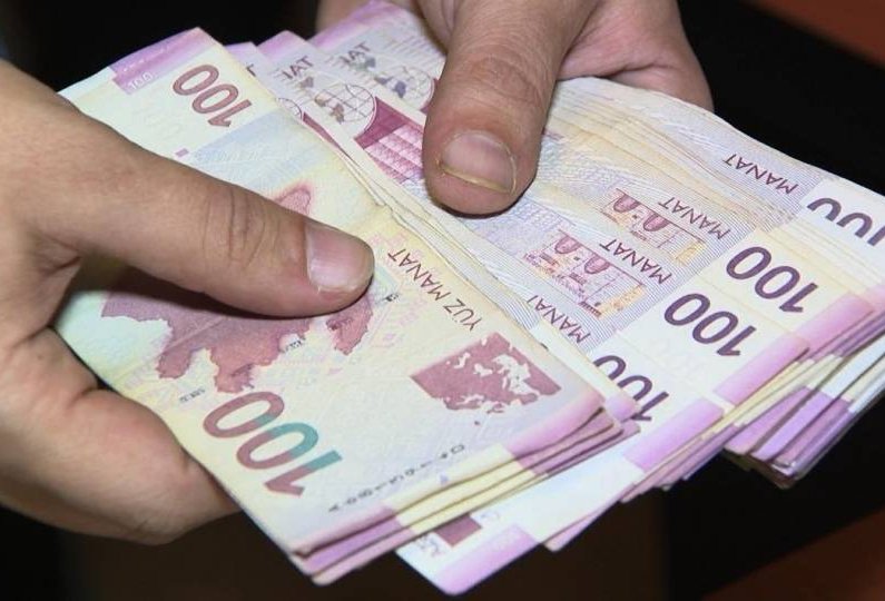 İnformasiya və rabitə sektorunda çalışan işçilərin orta aylıq əməkhaqqısı açıqlandı
