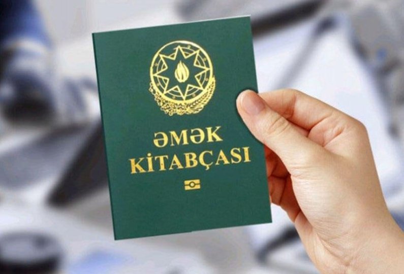 Əmək kitabçası işçiyə nə vaxt verilməli və ya poçtla göndərilməlidir?