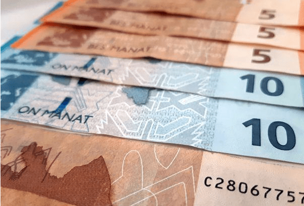Azərbaycanda orta maaş 9 manat 50 qəpik artıb