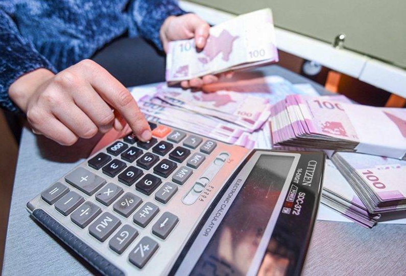 Müdir maaşı bərabər verməli olacaq - Qadın-kişi fərqi qoymadan