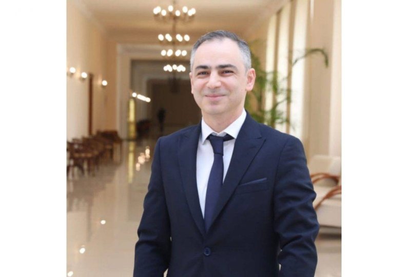 İşdən çıxarılan institut direktorunun yerinə yeni təyinat olub