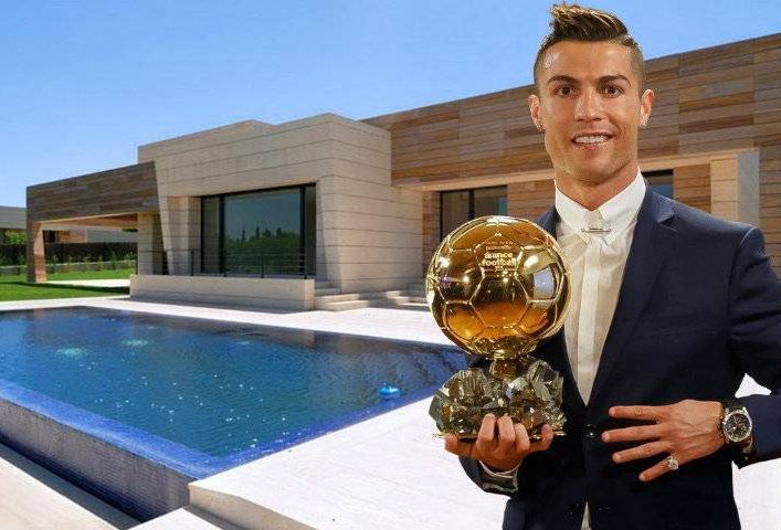 Ronaldo villasına işçi axtarır – aylıq 6 min avro maaş