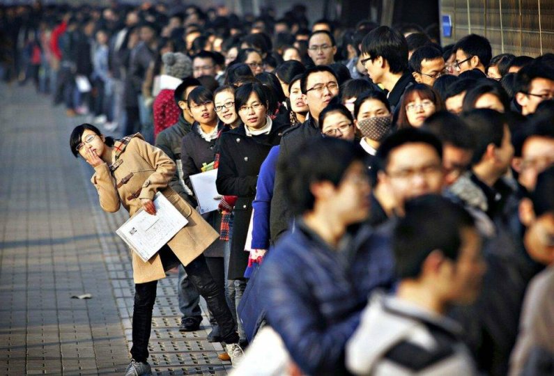 Çində gənclər arasında işsizlik rekord həddə çatıb